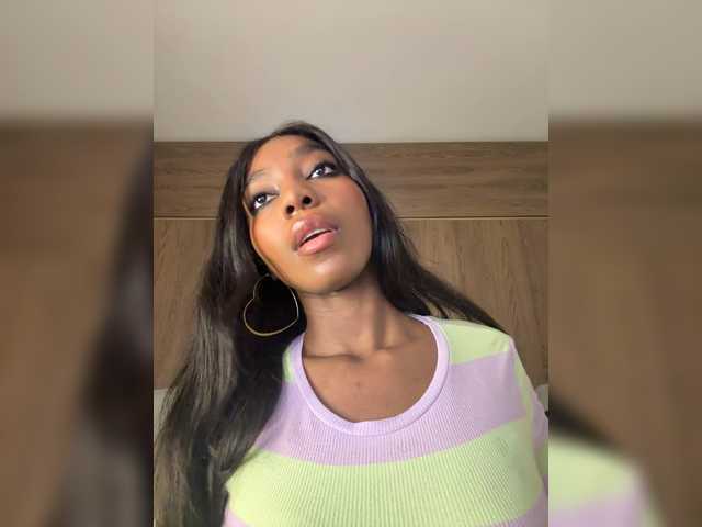 Anaisbeily live cam on BongaCams