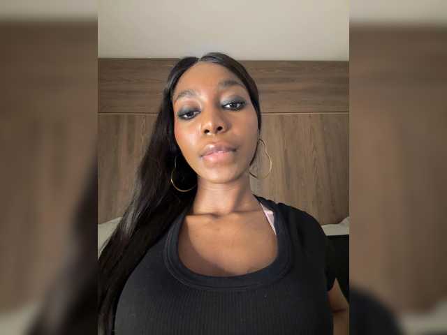 Anaisbeily live cam on BongaCams