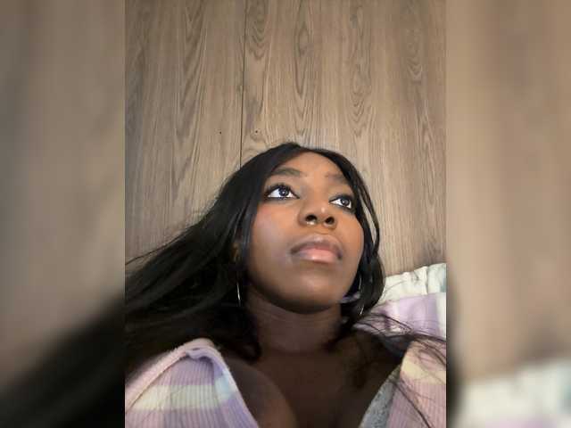 Anaisbeily live cam on BongaCams