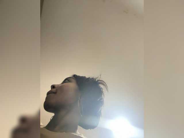 Anaisbeily live cam on BongaCams