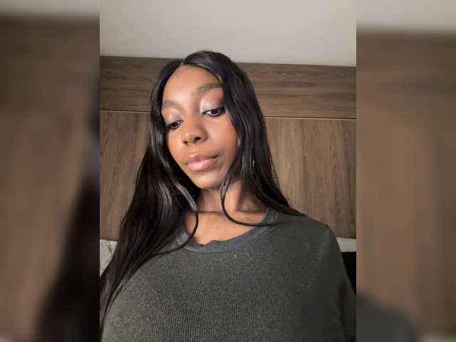 Anaisbeily live cam on BongaCams