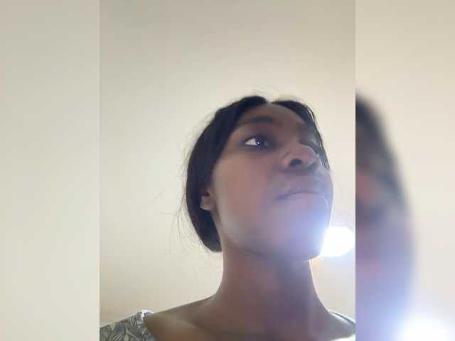 Anaisbeily live cam on BongaCams