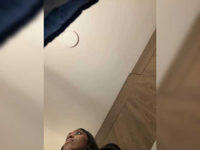 Anaisbeily live cam on BongaCams