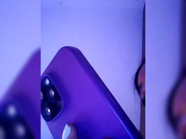 Anaisbeily live cam on BongaCams