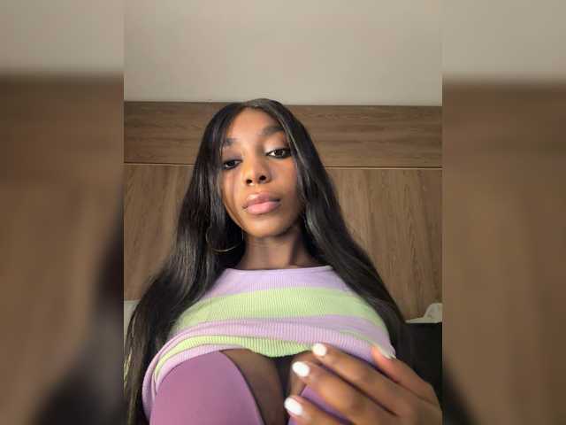 Anaisbeily live cam on BongaCams