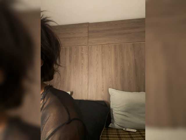 Anaisbeily live cam on BongaCams