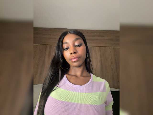 Anaisbeily live cam on BongaCams