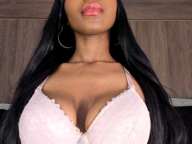 anayys live cam on BongaCams