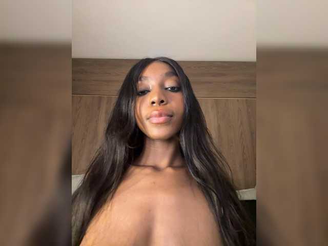Anaisbeily live cam on BongaCams