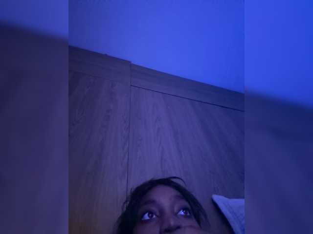 Anaisbeily live cam on BongaCams