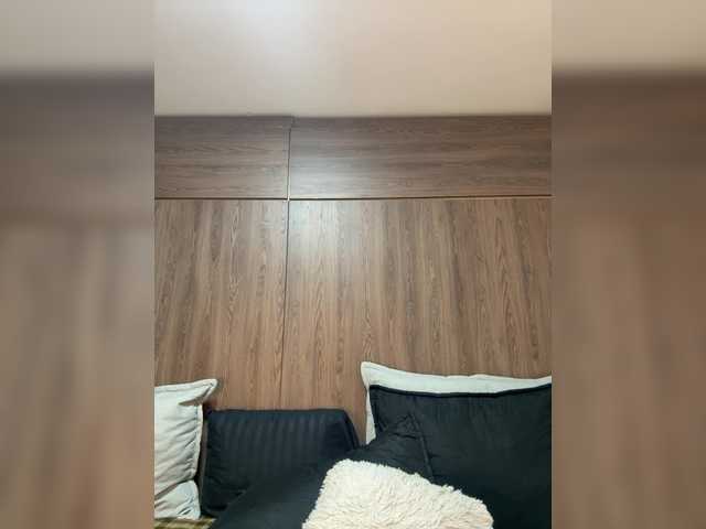 Anaisbeily live cam on BongaCams