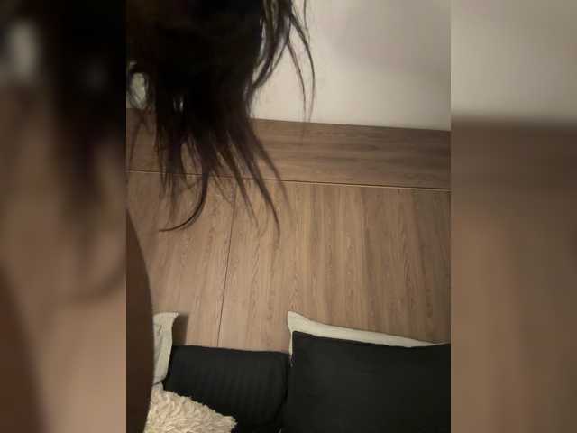 Anaisbeily live cam on BongaCams