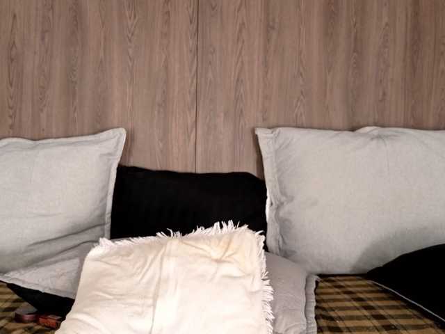 Anaisbeily live cam on BongaCams