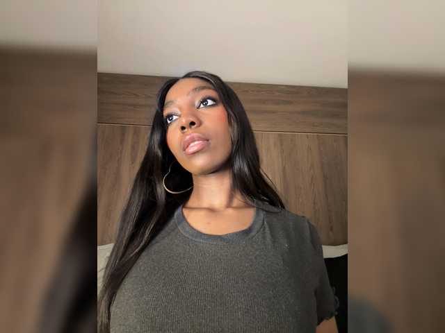 Anaisbeily live webcam show