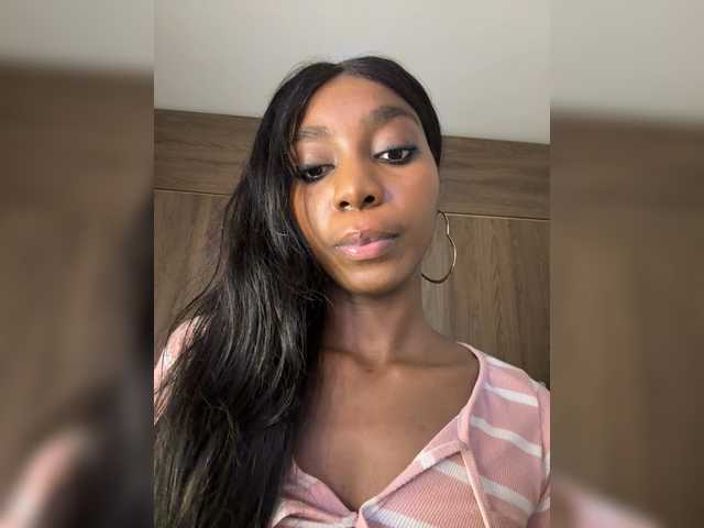 Anaisbeily live cam on BongaCams