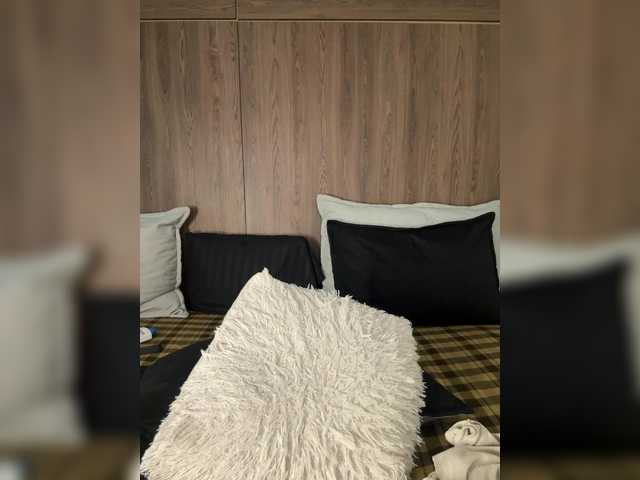 Anaisbeily live cam on BongaCams
