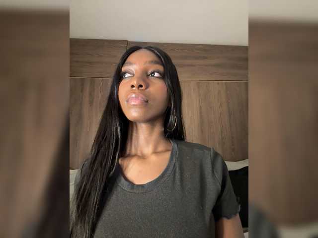 Anaisbeily live cam on BongaCams