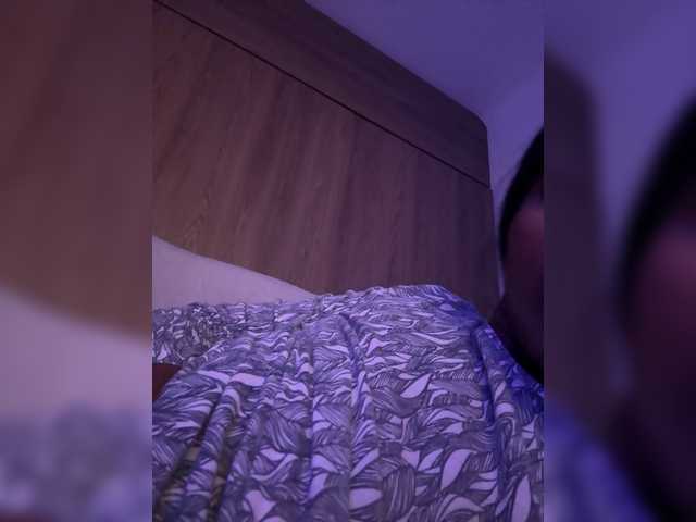 Anaisbeily live cam on BongaCams