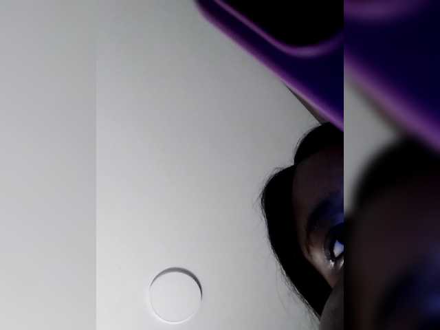 Anaisbeily live cam on BongaCams