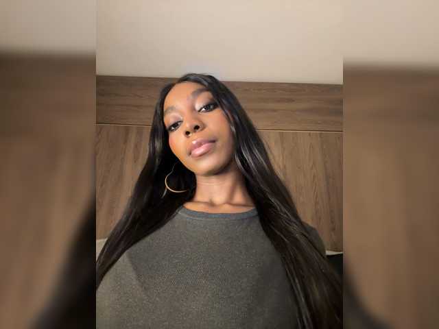 Anaisbeily live cam on BongaCams