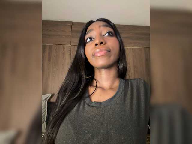 Anaisbeily live cam on BongaCams