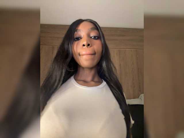 Anaisbeily live cam on BongaCams