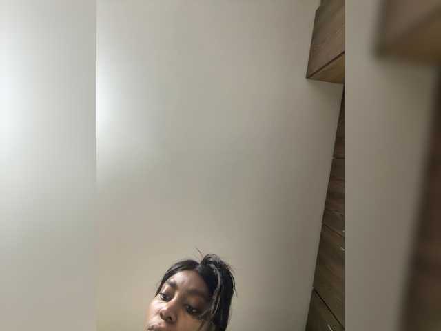 Anaisbeily live cam on BongaCams