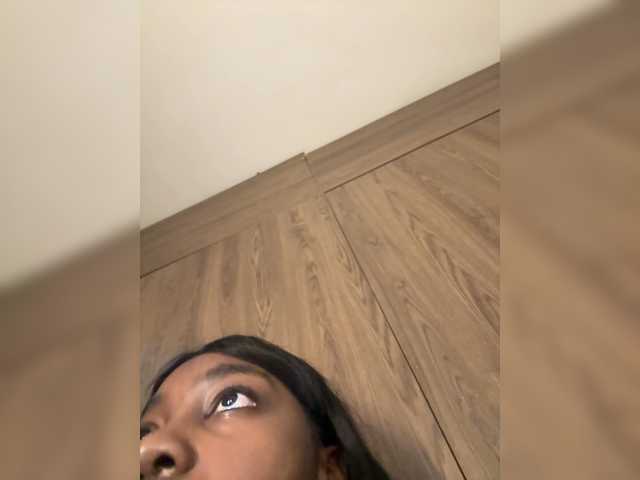 Anaisbeily live cam on BongaCams