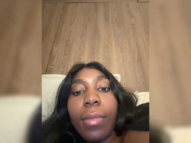 Anaisbeily live cam on BongaCams