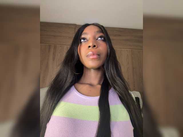 Anaisbeily live cam on BongaCams