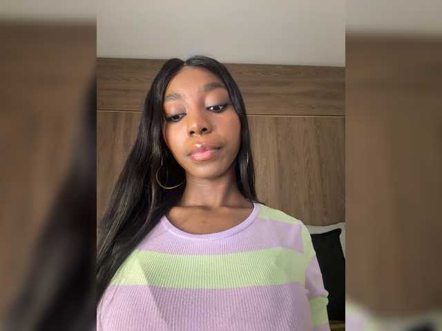 Anaisbeily live cam on BongaCams