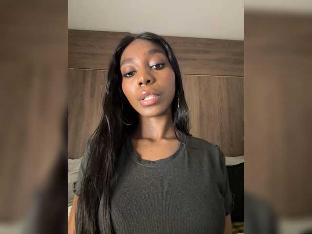Anaisbeily live webcam show