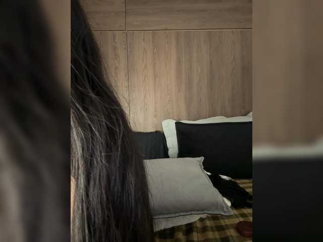 Anaisbeily live cam on BongaCams