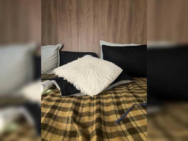 Anaisbeily live cam on BongaCams