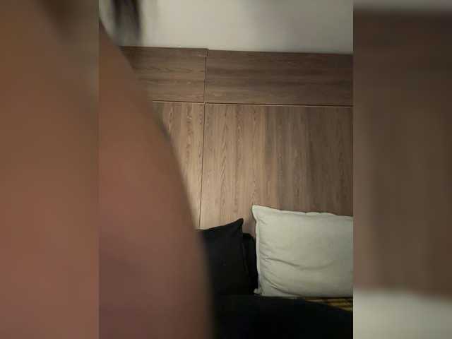 Anaisbeily live cam on BongaCams