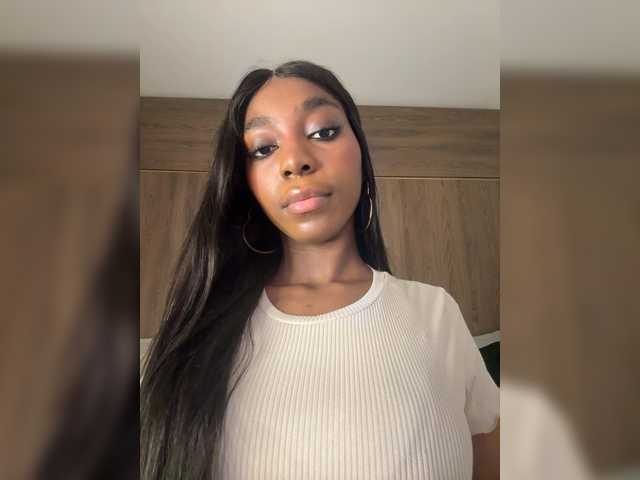 Anaisbeily live webcam show