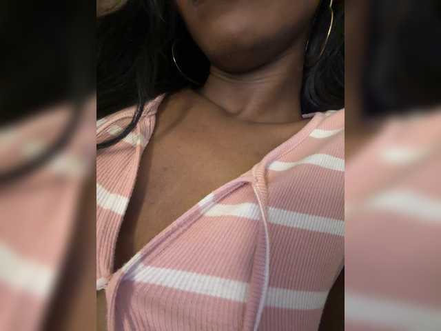 Anaisbeily live cam on BongaCams
