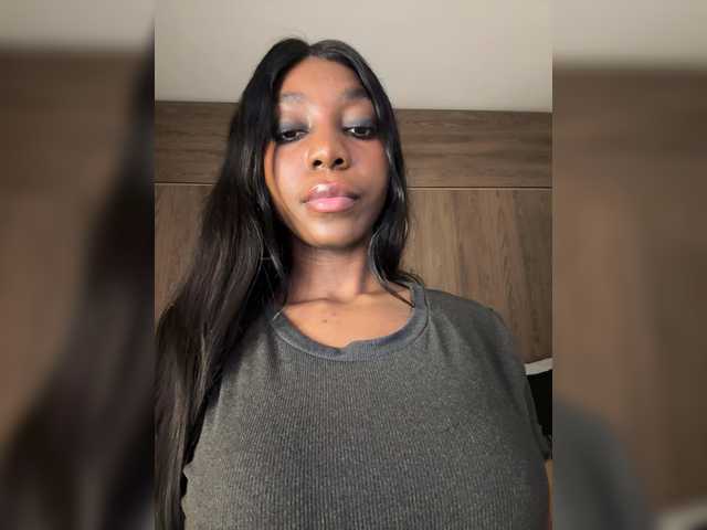 Anaisbeily live cam on BongaCams