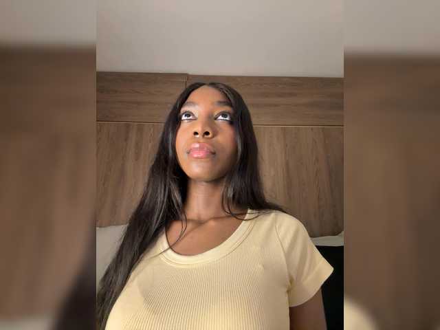 Anaisbeily live cam on BongaCams