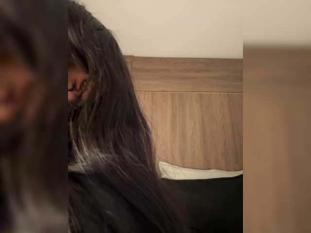 Anaisbeily live cam on BongaCams