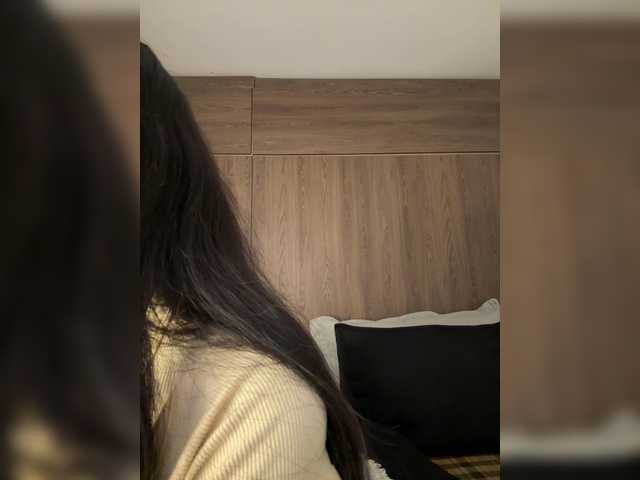 Anaisbeily live cam on BongaCams