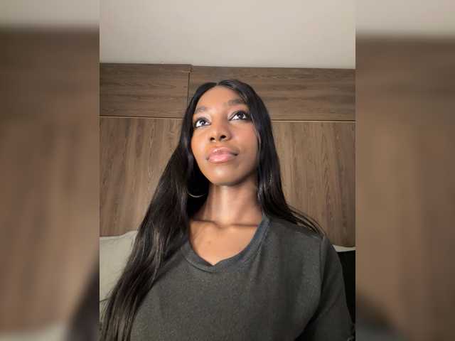 Anaisbeily live cam on BongaCams