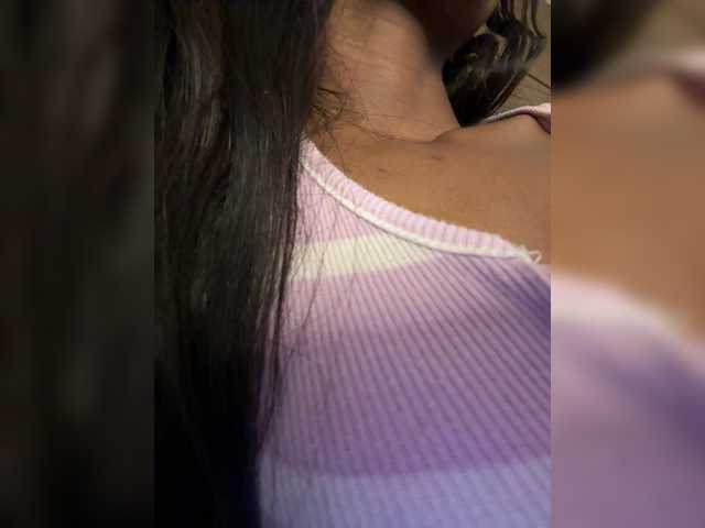 Anaisbeily live cam on BongaCams