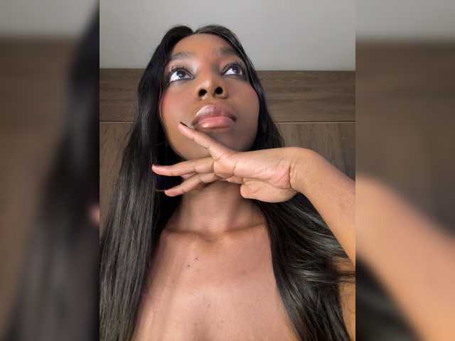 Anaisbeily live cam on BongaCams