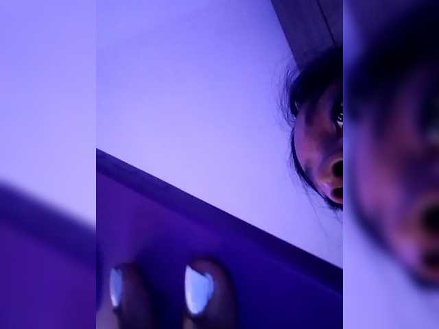 Anaisbeily live cam on BongaCams