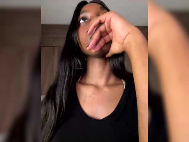 Anaisbeily live cam on BongaCams