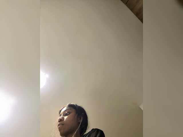 Anaisbeily live cam on BongaCams