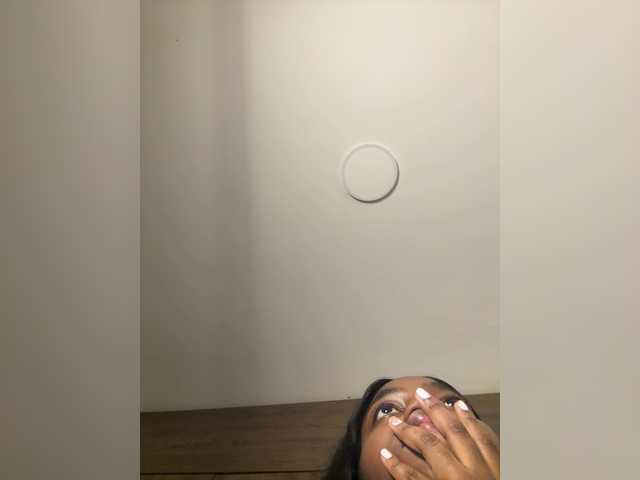 Anaisbeily live cam on BongaCams