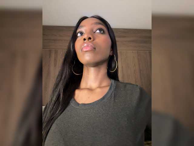 Anaisbeily live webcam show