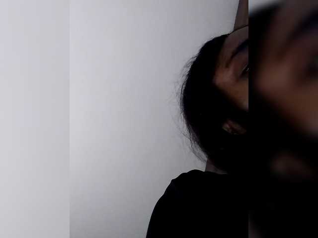 Anaisbeily live cam on BongaCams